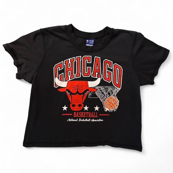 Chicago Bulls NBA Graphic Crop Tee - Size M - Picture 1 of 3